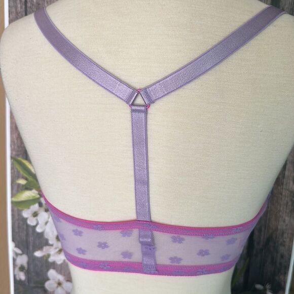 VICTORIA'S SECRET
Sexy Tee Lacie Tee Back Push-Up Bra - Picture 3 of 7